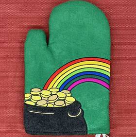 29672 Russ Berrie Oven Mitt Felt Potholder Pot Of Gold At End Rainbow Unused