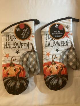 Seasonal Collection 195464683538 Halloween Kitchen 2 Pc Set Oven Mitt Pumpkins