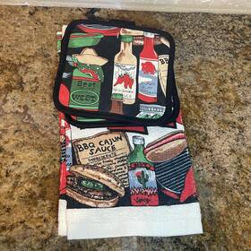 Rn-65559 Signature Towel Pot Holders 3 Piece Kitchen Set Bbq Cajun Grill Design Multicolor New