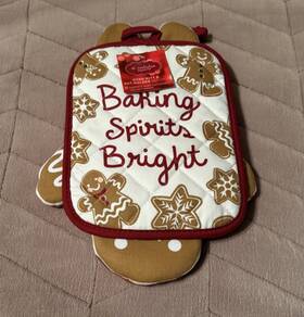 St Nicholas Square 400500624490 St. Gingerbread Man Oven Mitt And Pot Holder Set Nwt