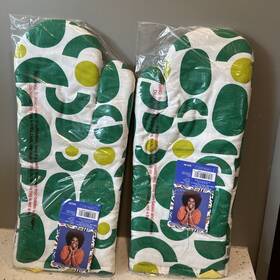 4523 Tabitha Brown 100% Cotton Avocado Oven Mitt Green - Set Of 2