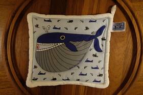 60529 Taylor Vtg 1981 And Ng Pot Holder Whales Boats Dolphins Nautical