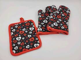 K84557 Temptations Temp-tations Classic Oven Mitt And Potholder Set Pawfetti