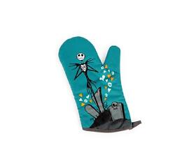 16202 The Nightmare Before Christmas Jack And Sally Oven Mitt Glove