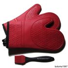 The Triumphant Chef Silicone Oven Mitt Deluxe Quilted Liner 1 Pair Dark Red Bonus Sauce Brush 885486610611