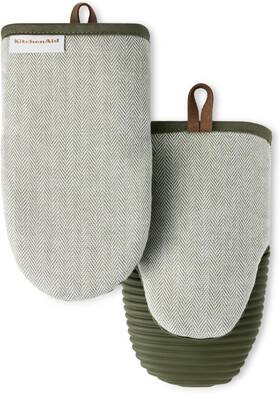Town & Country Living 028332840408 2-pack Set Heat Resistant Up To 500 F Flexible And Waterproof Deep Forest Green