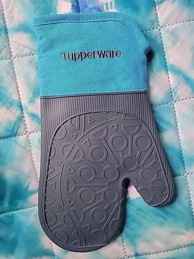 00010102138597 Tupperware Exclusive Silicone Oven Glove