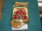 Unbranded 8 Pc Set Packaged Apple Basket Daisys Towels Pot Holders New L K 720066440106