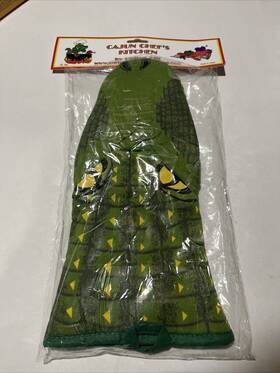 654al United Gift New Orleans Cajun Chefs Kitchen Alligator Oven Mitt Glove Novelty By