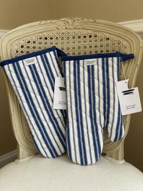 2368135 Williams-sonoma Heritage Stripe Oven Mitts 2 Bright Blue Nwt Ob