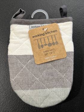 Working Kitchen 026944574742 Mini Mitt Set Of 2 Oven Mits Gray And White Nwt
