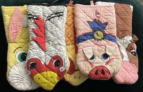 0203-004 Zak Nankai Trading Animal Oven Mits- Lot Of 5 - Vintage 1980s