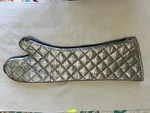 Chefs Basics Select 23" Quilted Oven Mitt Set Heat Resistant Silver Black. Fixed Price $16.44.