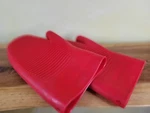 Dexas Red Silicone Oven Mitts High Heat Resistant Grilling Baking. Fixed Price $9.00.