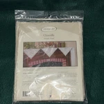 Heritage Lace Chantilly CN-20168MSE Ecru Mantle Scarf X New. Fixed Price $32.00.
