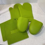 Green Cuisinart Kitchen Oven Mitts Silicone Trivets Set. Fixed Price $34.99.