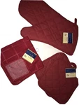 5 Pcs Home Collections Kitchen Linens 1 Oven Mitt, 2 Pot Holders & Towels. Fixed Price $11.50.