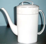 Kate Spade New York Carling Way Coffee Pot 52OZ Cane Border Made Usa. Fixed Price $72.90.