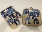 True Living Modern Coastal 2 Piece Pot Holder & Oven Mitt Set New. Fixed Price $7.99.