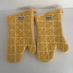 Nwt Cuisinart Kitchen Textiles Large Oven Mitt Yellow Plaid. Fixed Price $14.95.