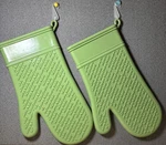 2 Kitchenaid Logo Advertising Silicon Oven Mitts Textured Raised Letters Green. Fixed Price $25.00.