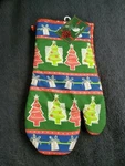 Sultan's Linens Christmas Holiday Oven Mitt Pot Holder Kitchen Decoration. Fixed Price $8.75.