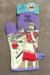 Nwt Blue Q Funny Oven Mitts "oops, I'm Drunk" Hangable Thermal Pot Holder. Fixed Price $10.00.