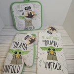 Star Wars Kitchen Towels Oven Mitt Pot Holder Set Watching Drama New With Tags!. Fixed Price $29.99.