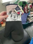 Disney Minnie Mouse Kitchen Oversized Oven Mitts New!!!. Fixed Price $7.90.