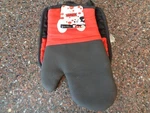 Disney Mickey Mouse Set Of 2 Oven Mitt & Potholder Best Brands New. Fixed Price $18.99.