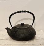 Kotobuki Dragonfly Japanese Black Cast Iron Teapot Kettle. Fixed Price $34.99.