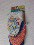 The Pioneer Woman Mazie Mini Mitts Silicone Grip Set Of Two Oven. Fixed Price $19.90.