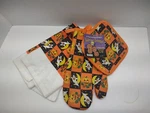 Vintage Royal Crest Home Products Halloween Domestics Towel Pot Holder Oven Mitt. Fixed Price $16.70.