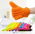 LIFE24 Silicone Barbeque Gloves. Fixed Price $5.99.