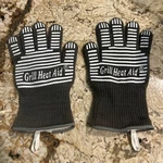 Heat Aid Bbq Gloves For Grilling Fireproof 1472 He.... Fixed Price $29.99.