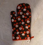 Disney Jerry Leigh Mickey Mouse Minnie Oven Mitt Pot Holder Black/red. Fixed Price $25.00.