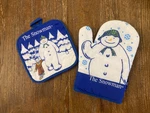The Snowman Quilted Oven Mitt & Pot Holder Set Winter Cooking Tools. Fixed Price $25.00.