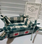 Vintage Park Designs Bread Basket Apple Print Green Gingham Bun Warmer Farmhouse. Fixed Price $12.69.