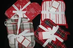Sur Table Oven Mitt Dish Towel Hot Pad 3 Pc Holiday Gift Set Plaid Snowflake. Fixed Price $24.95.