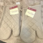 Cotton Valley Beige Yellow 100% Oven Mitts Set Of 12" CV78553. Fixed Price $10.00.