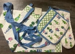 Southern Living Oven Mitt & Potholder Set With Matching Sl Apron. Fixed Price $65.00.