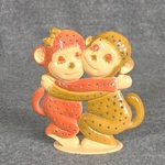 Vtg Revere Mfg Metal Monkey Earring Holder Hugging Love Jewelry Organizer. Fixed Price $19.99.
