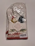 Maison D' Hermine Chicken Oven Mitt. Fixed Price $5.00.