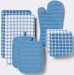 Kitchen Textile Set 7 Pc Towels Dishcloths Potholders Mitt Blue Room Essentials. Fixed Price $7.59.