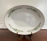 Creative Manor Garlands Of Glory 9169 Oval Vegetable Serving Bowl 10 1/2. Fixed Price $25.00.