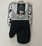 Nwt Disney Mickey Mouse Oversized Oven Mitt And Pot Holder Kitchen Accessories. Fixed Price $12.98.