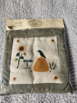 New Alices Herb Collection Spiced Hot Pad Blackbird Sunflower Country Cottage. Fixed Price $12.50.
