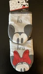 Nwt Disney Mickey & Minnie Oversized Mini Oven Mitts. Fixed Price $10.99.