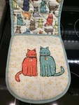 Ulster Weavers Cat Theme Double Oven Glove 100 Percent Cotton. Fixed Price $18.99.