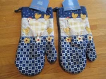 Nwt! Lady Suzanne Classics Designer Applique Oven Mitts Set Of 2 100% Cotton. Fixed Price $7.99.